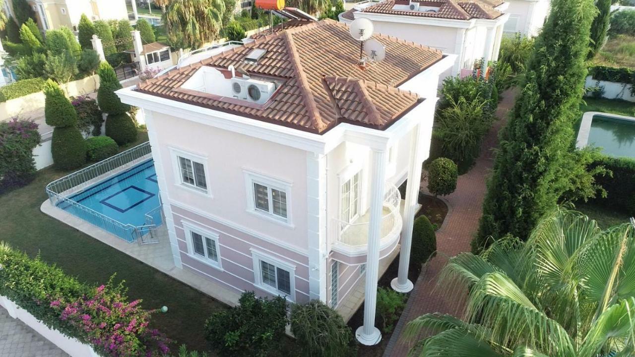 Villa Aslam, Kadriye Mahallesi 236 Sokak No: 1-4 Tolerance Golf Sitesi C-1 Blok, Serik, Antalya Belek Dış mekan fotoğraf