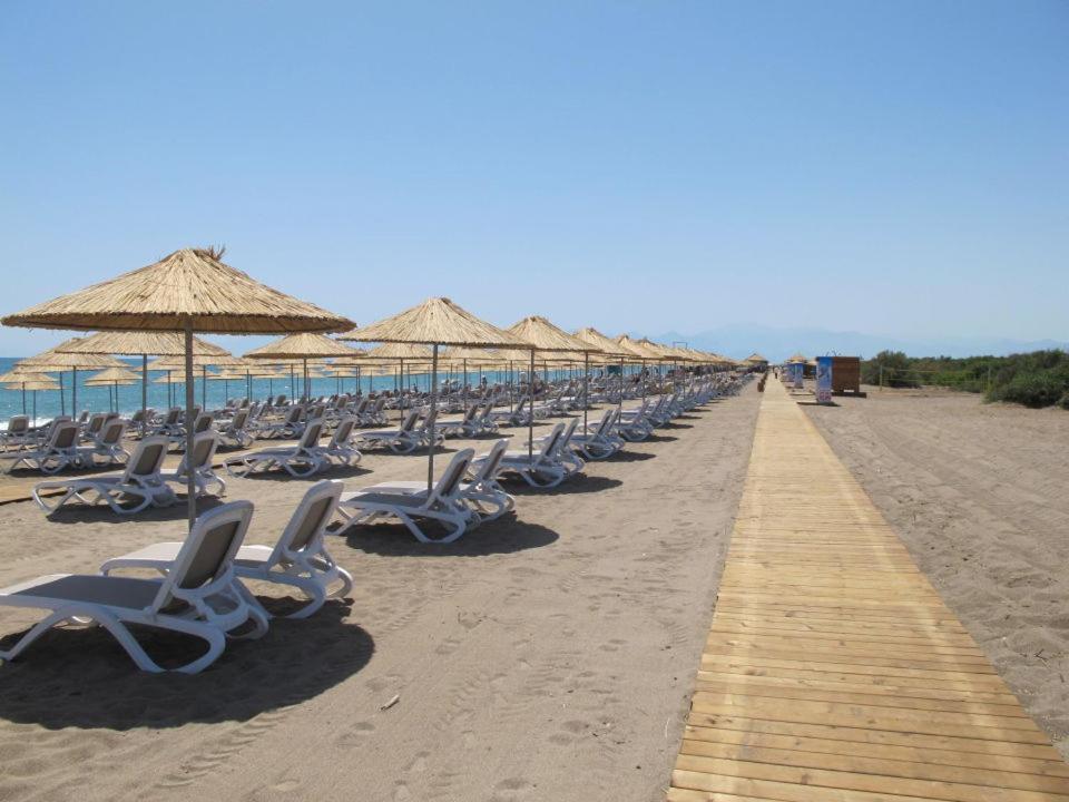 Villa Aslam, Kadriye Mahallesi 236 Sokak No: 1-4 Tolerance Golf Sitesi C-1 Blok, Serik, Antalya Belek Dış mekan fotoğraf